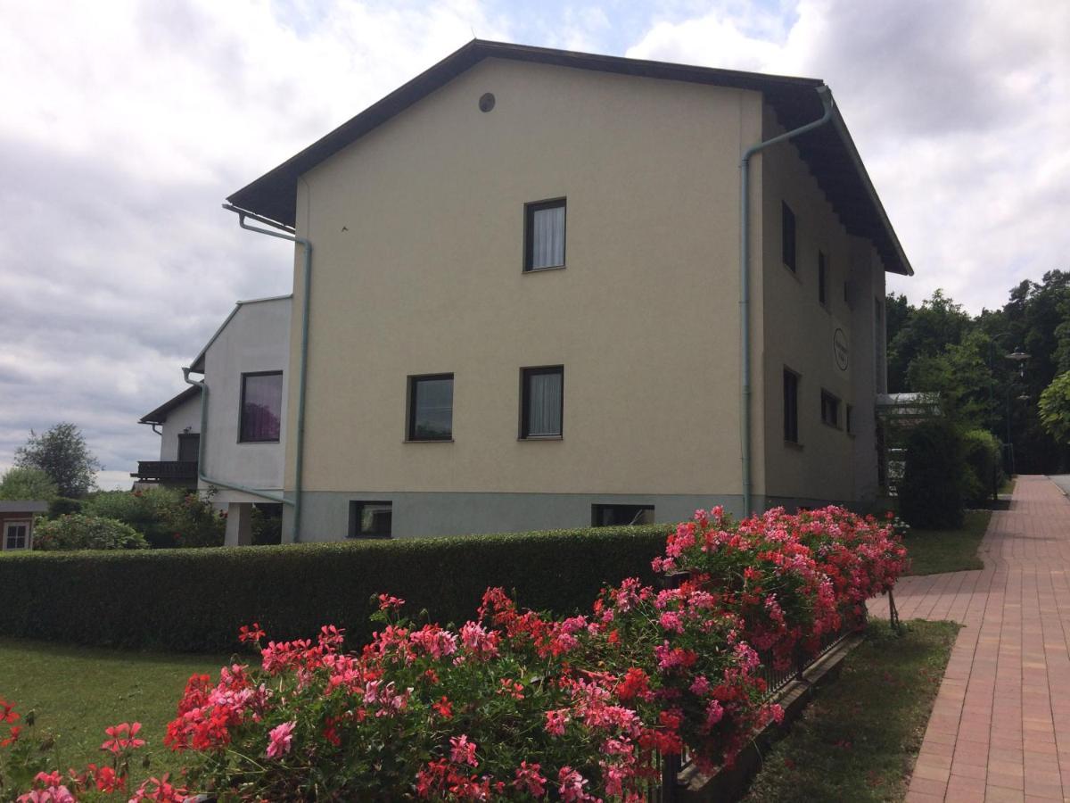 Haus Camelia Bed & Breakfast Bad Tatzmannsdorf Ngoại thất bức ảnh